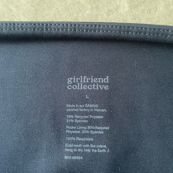 girlfriend collective - Midnight Compressive Pocket Leggings - Picture 5 of 5